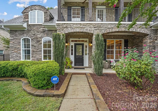 Photo 3 of Single family home for sale at 11242 Wheat Ridge Rd, Charlotte, NC 28277 | MLS# 4428463 | Listing updated on 2026-10-29
