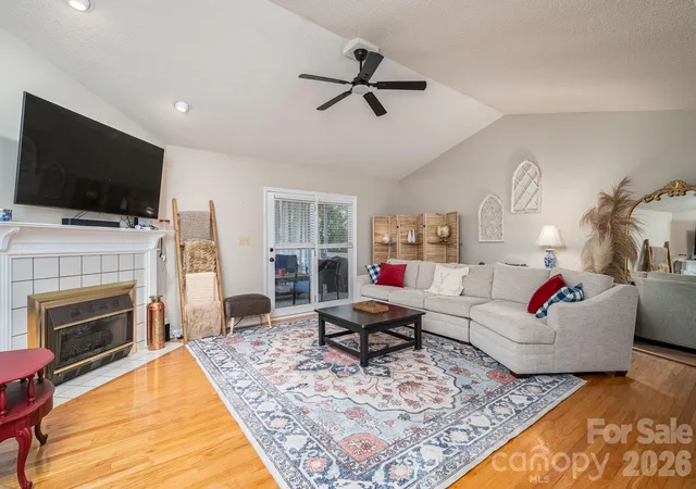 Photo 3 of Single family home for sale at 102 Moore St, Lincolnton, NC 28092 | MLS# 4428464 | Listing updated on 2026-10-02