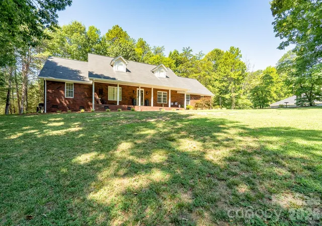 Photo 3 of Single family home for sale at 309 Imperial Way, Albemarle, NC 28001 | MLS# 4428465 | Listing updated on 2026-10-02