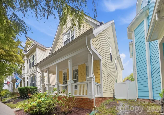 Photo 2 of Single family home for sale at 1915 Lela Ave, Charlotte, NC 28208 | MLS# 4428467 | Listing updated on 2026-10-25
