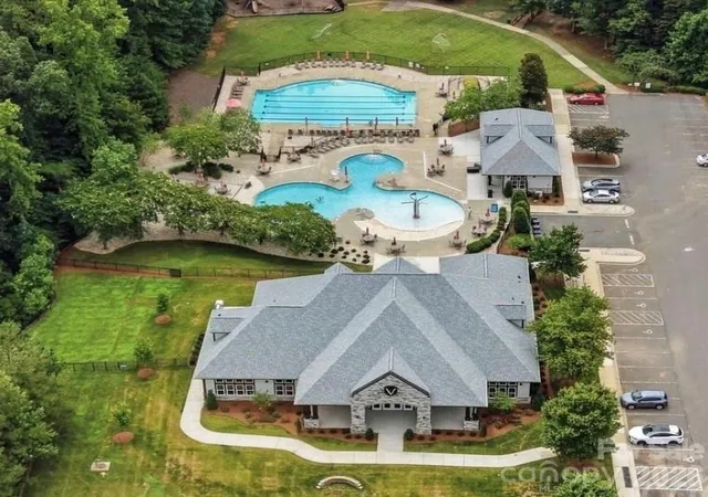 Photo 2 of Single family home for sale at 7715 Porrera St, Charlotte, NC 28214 | MLS# 4428468 | Listing updated on 2026-10-03