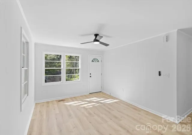 Photo 4 of Single family home for sale at 2700 Douglas Dr, Gastonia, NC 28054 | MLS# 4428469 | Listing updated on 2026-09-27