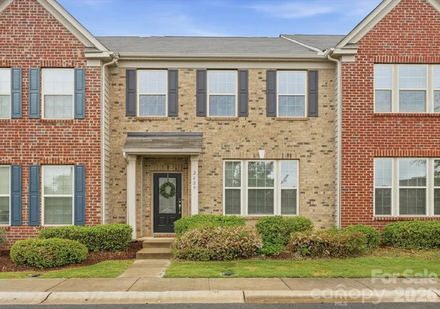 Photo 2 of Sale Pending at 2629 Winter Thistle Way, Fort Mill, SC 29707 | MLS# 4428477 | Listing updated on 2026-09-30