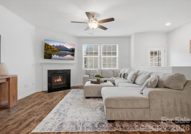 Photo 4 of Sale Pending at 2629 Winter Thistle Way, Fort Mill, SC 29707 | MLS# 4428477 | Listing updated on 2026-09-30
