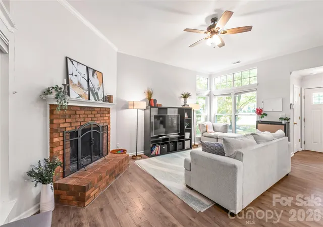 Photo 4 of Single family home for sale at 3909 Armitage Dr, Charlotte, NC 28269 | MLS# 4428478 | Listing updated on 2026-10-07