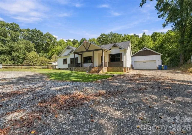 Photo 3 of Single family home for sale at 2481 Shelton Ave, Statesville, NC 28677 | MLS# 4428479 | Listing updated on 2026-09-26