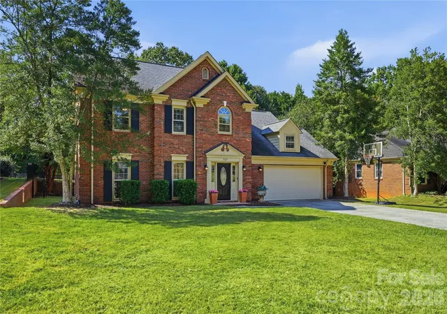 Photo 1 of Single family home for sale at 717 Fredricksburg Rd, Matthews, NC 28105 | MLS# 4428487 | Listing updated on 2026-10-09