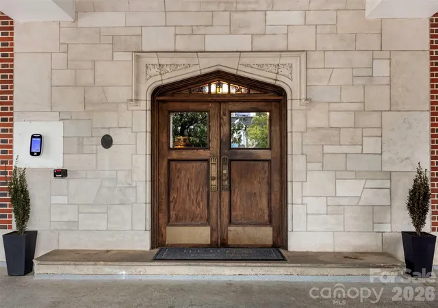 Photo 1 of Condo for sale at 301 W 10th Street #107, Charlotte, NC 28202 | MLS# 4428488 | Listing updated on 2026-10-03