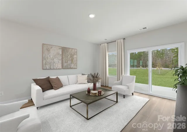 Photo 4 of Single family home for sale at 12531 Russellwood Ln, Charlotte, NC 28213 | MLS# 4428490 | Listing updated on 2026-10-16