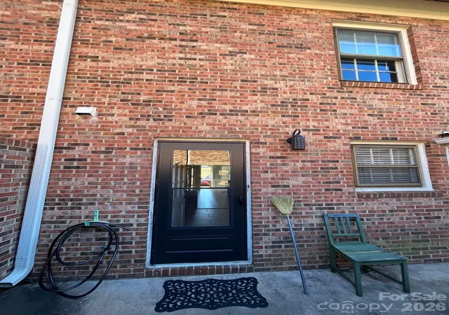 Photo 4 of Condo for sale at 6300 Old Pineville Rd #B, Charlotte, NC 28217 | MLS# 4428506 | Listing updated on 2026-09-26