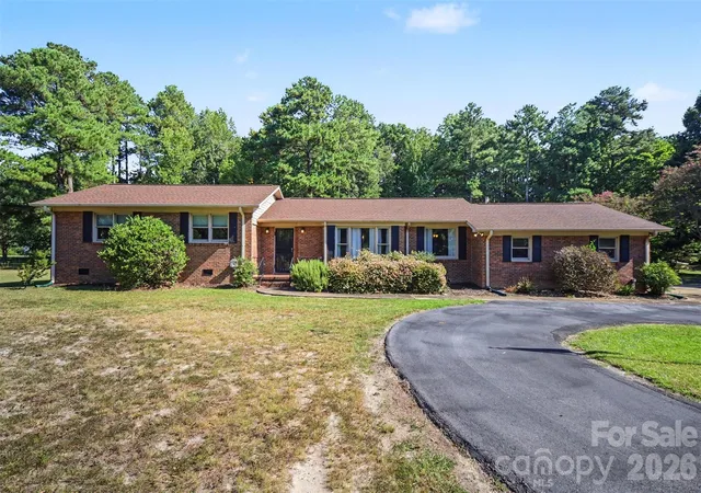 Photo 2 of Single family home for sale at 1762 Highway 55 E, Clover, SC 29710 | MLS# 4428514 | Listing updated on 2026-09-26