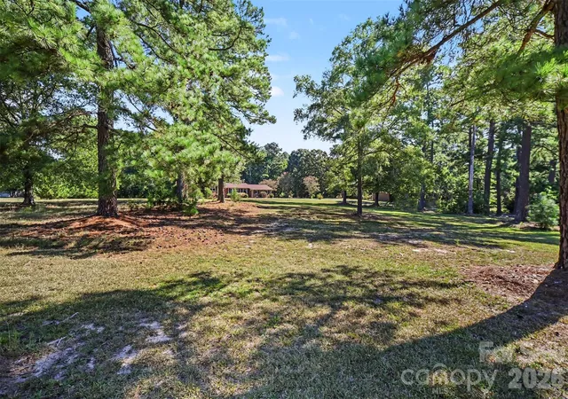 Photo 3 of Single family home for sale at 1762 Highway 55 E, Clover, SC 29710 | MLS# 4428514 | Listing updated on 2026-09-26
