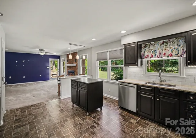 Photo 4 of Single family home for sale at 1762 Highway 55 E, Clover, SC 29710 | MLS# 4428514 | Listing updated on 2026-09-26