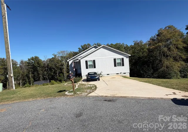 Photo 1 of Single family home for sale at 102 Snyder Ct NE, Concord, NC 28025 | MLS# 4428517 | Listing updated on 2026-10-08