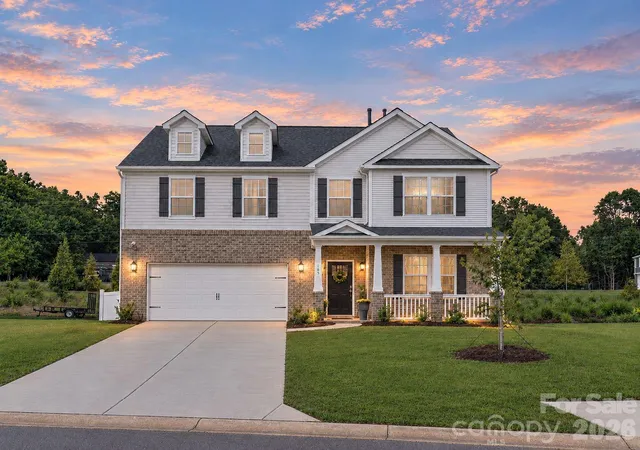 Photo 1 of Single family home for sale at 165 Apple Orchard Ct, Statesville, NC 28677 | MLS# 4428519 | Listing updated on 2026-10-06