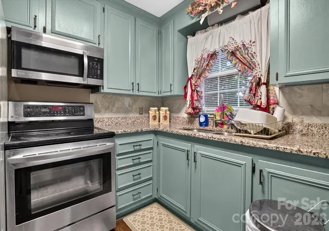 Photo 4 of Single family home for sale at 920 Longview Ave, Kannapolis, NC 28081 | MLS# 4428527 | Listing updated on 2026-10-09