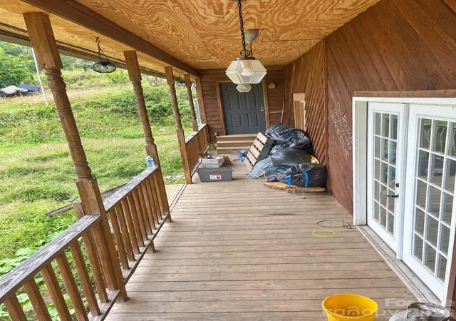 Photo 4 of Single family home for sale at 323 Forrest Fisher Rd, Spruce Pine, NC 28777 | MLS# 4428534 | Listing updated on 2026-09-26