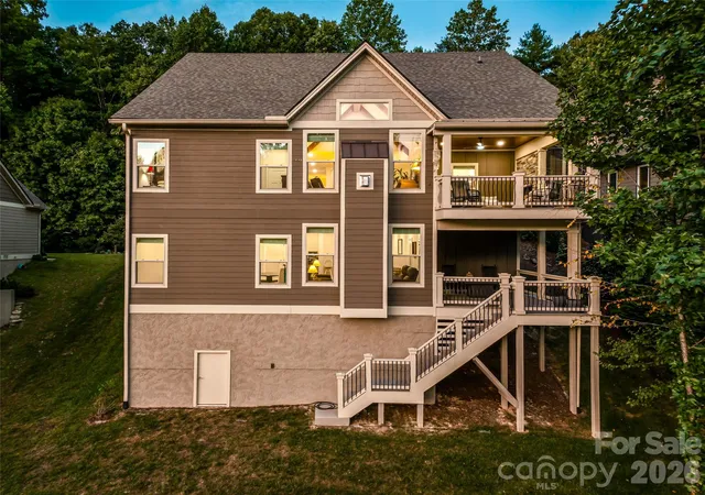 Photo 1 of Single family home for sale at 158 Narrows Run Loop, Hendersonville, NC 28791 | MLS# 4428539 | Listing updated on 2026-09-28