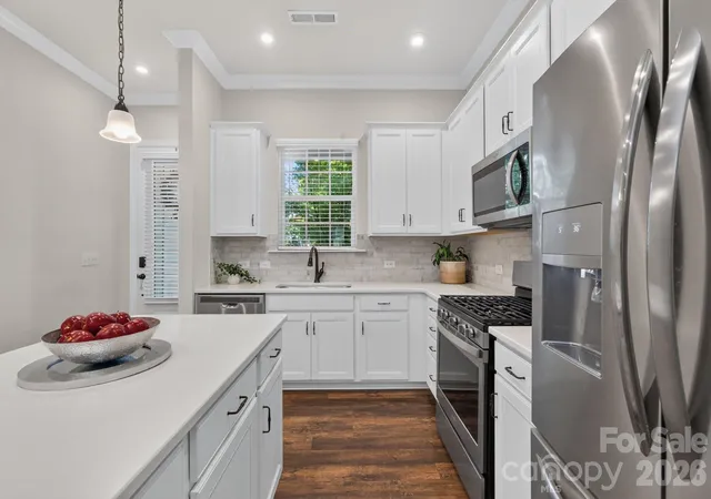 Photo 4 of Townhouse for sale at 11628 Founders Park Ln, Pineville, NC 28134 | MLS# 4428544 | Listing updated on 2026-10-07