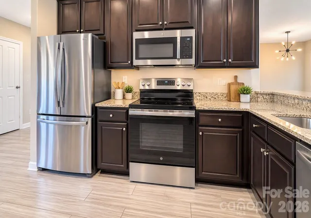 Photo 2 of Townhouse for sale at 1645 Fleetwood Dr, Charlotte, NC 28208 | MLS# 4428546 | Listing updated on 2026-09-28