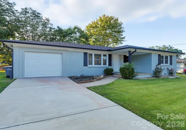 Photo 1 of Single family home for sale at 512 Villa St, Kannapolis, NC 28083 | MLS# 4428558 | Listing updated on 2026-10-06