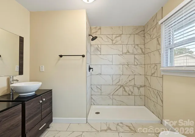 Photo 4 of Single family home for sale at 512 Villa St, Kannapolis, NC 28083 | MLS# 4428558 | Listing updated on 2026-10-06
