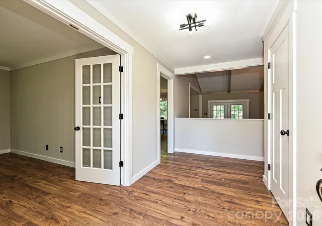 Photo 3 of Single family home for sale at 9565 Man O War Rd, Fort Mill, SC 29707 | MLS# 4428560 | Listing updated on 2026-09-26