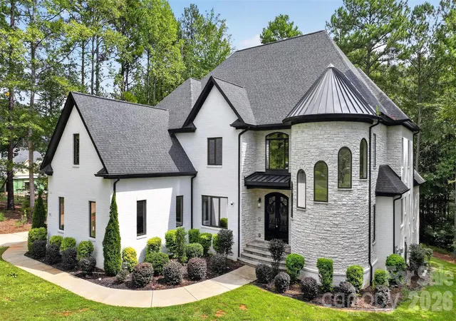 Photo 1 of Single family home for sale at 937 Fern Hl Rd, Mooresville, NC 28117 | MLS# 4428561 | Listing updated on 2026-09-30