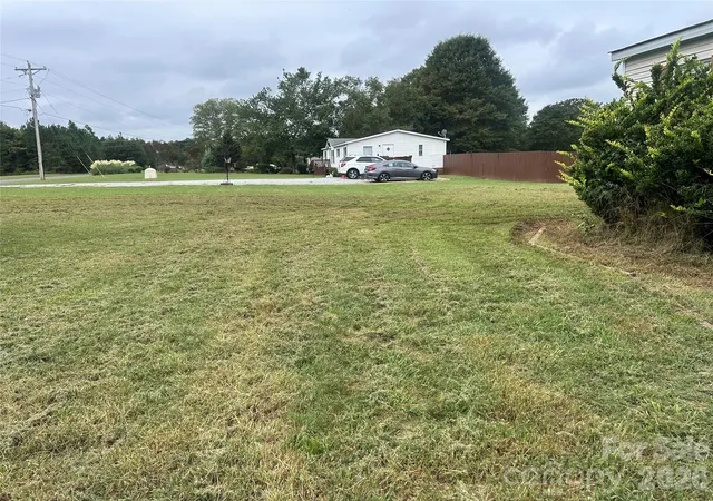 Photo 4 of Single family home for sale at 5100 Flay Rd, Lincolnton, NC 28092 | MLS# 4428563 | Listing updated on 2026-09-27
