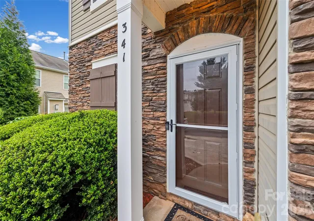 Photo 2 of Townhouse for sale at 341 Sandy Spring Ln, Clover, SC 29710 | MLS# 4428565 | Listing updated on 2026-09-29