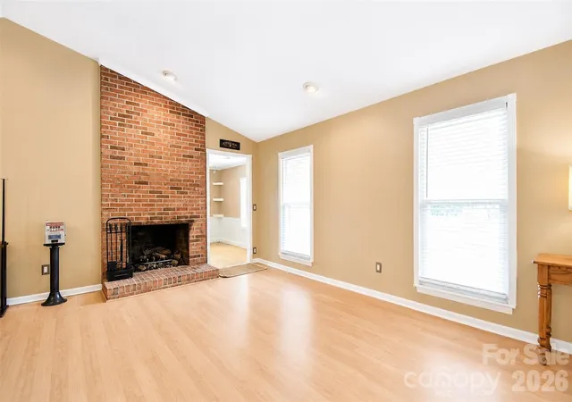 Photo 3 of Single family home for sale at 7904 Saddleview Ct, Charlotte, NC 28215 | MLS# 4428567 | Listing updated on 2026-09-27
