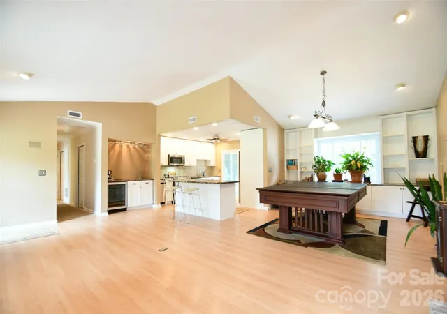 Photo 4 of Single family home for sale at 7904 Saddleview Ct, Charlotte, NC 28215 | MLS# 4428567 | Listing updated on 2026-09-27