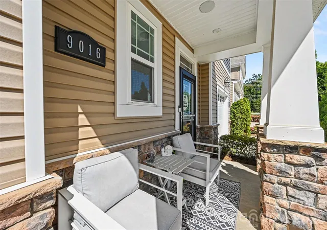 Photo 3 of Townhouse for sale at 9016 Northfield Xing Dr, Charlotte, NC 28269 | MLS# 4428569 | Listing updated on 2026-10-04