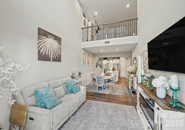 Photo 4 of Townhouse for sale at 9016 Northfield Xing Dr, Charlotte, NC 28269 | MLS# 4428569 | Listing updated on 2026-10-04