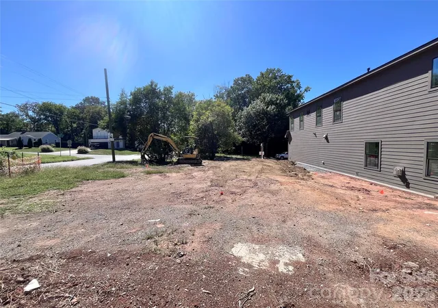 Photo 3 of Land for sale at 731 E 28th Street, Charlotte, NC 28205 | MLS# 4428594 | Listing updated on 2026-09-26