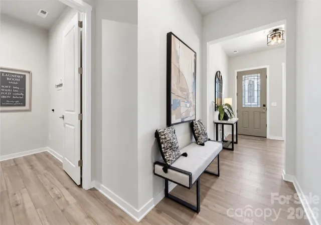 Photo 2 of Single family home for sale at 5208 Glenwalk Dr, Charlotte, NC 28269 | MLS# 4428602 | Listing updated on 2026-10-08