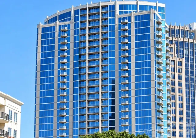 Photo 2 of Condo for sale at 210 N Church St #3411, Charlotte, NC 28202 | MLS# 4428616 | Listing updated on 2026-10-05