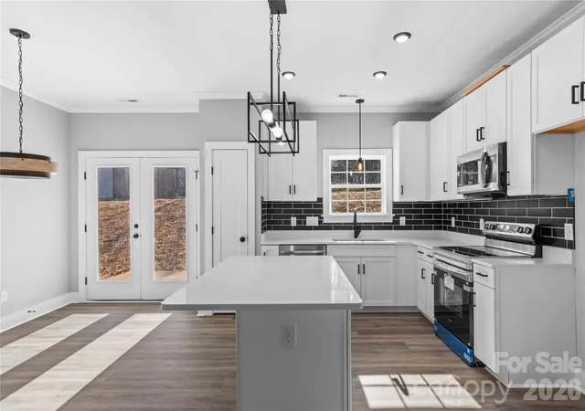 Photo 4 of Single family home for sale at 2328 Summerlin St, Winston Salem, NC 27103 | MLS# 4428619 | Listing updated on 2026-10-05