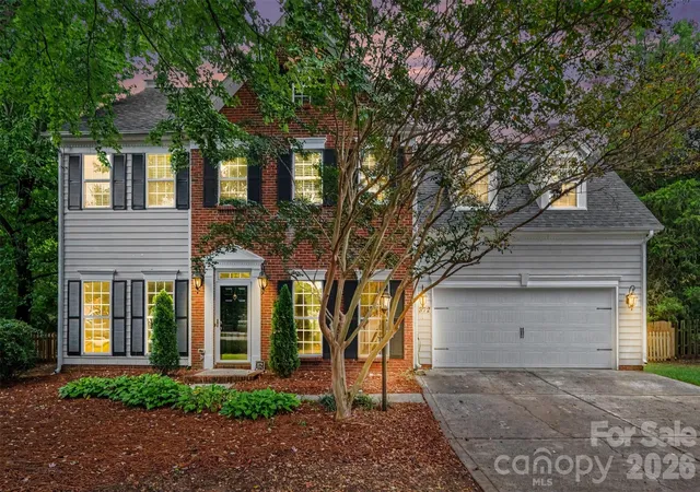 Photo 1 of Single family home for sale at 1372 Yorkshire Pl Nw, Concord, NC 28027 | MLS# 4428646 | Listing updated on 2026-10-01