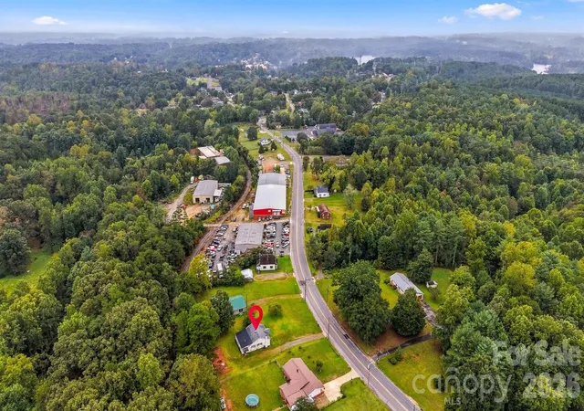 Photo 2 of Single family home for sale at 98 Duke St, Granite Falls, NC 28630 | MLS# 4428648 | Listing updated on 2026-10-02