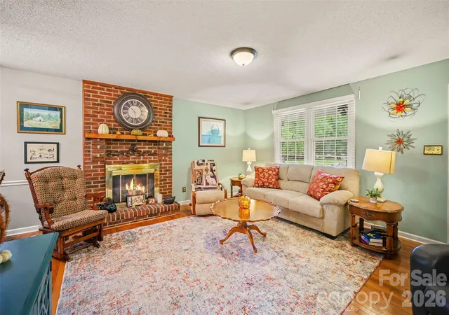 Photo 4 of Single family home for sale at 205 Wrentree Ln, Gastonia, NC 28056 | MLS# 4428687 | Listing updated on 2026-10-09