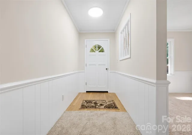 Photo 3 of Single family home for sale at 424 Holland Dr, Statesville, NC 28677 | MLS# 4428690 | Listing updated on 2026-09-28