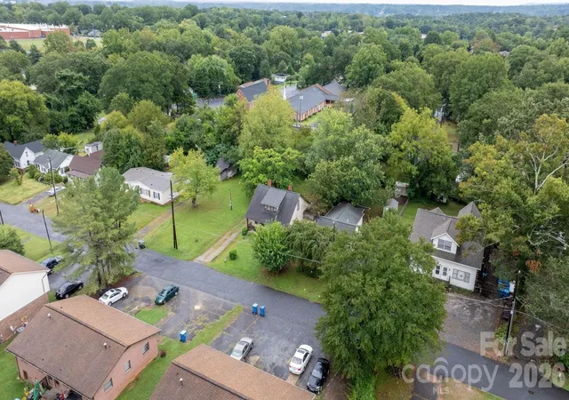 Photo 39 of Single family home for sale at 1847 2nd Avenue SW, Hickory, NC 28602 | MLS# 4428691 | Listing updated on 2026-09-29