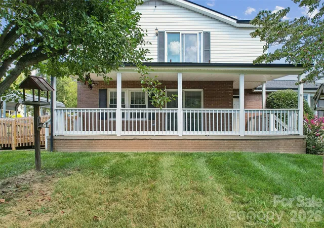 Photo 1 of Single family home for sale at 7 Indian Trl Rd, Candler, NC 28715 | MLS# 4428696 | Listing updated on 2026-10-04