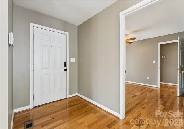 Photo 3 of Single family home for sale at 7 Indian Trl Rd, Candler, NC 28715 | MLS# 4428696 | Listing updated on 2026-10-04