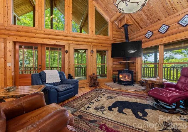 Photo 4 of Single family home for sale at 44 Kamama Trl, Maggie Valley, NC 28751 | MLS# 4428698 | Listing updated on 2026-09-29