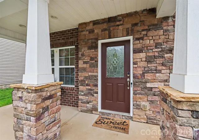 Photo 3 of Single family home for sale at 2161 Laurens Dr, Concord, NC 28027 | MLS# 4428715 | Listing updated on 2026-10-02