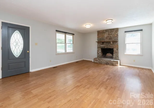 Photo 3 of Single family home for sale at 751 Bryson Rd, Candler, NC 28715 | MLS# 4428722 | Listing updated on 2026-09-27