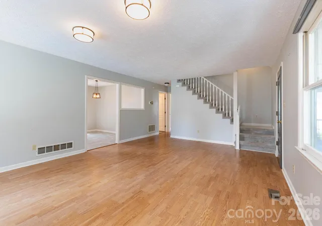 Photo 3 of Single family home for sale at 751 Bryson Rd, Candler, NC 28715 | MLS# 4428722 | Listing updated on 2026-09-27
