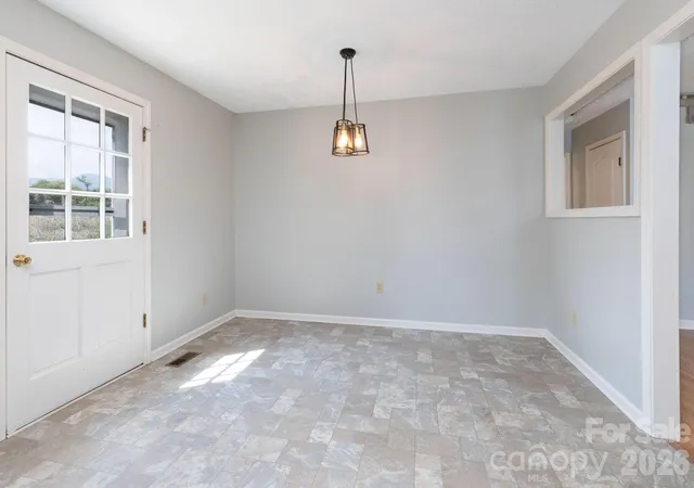 Photo 4 of Single family home for sale at 751 Bryson Rd, Candler, NC 28715 | MLS# 4428722 | Listing updated on 2026-09-27